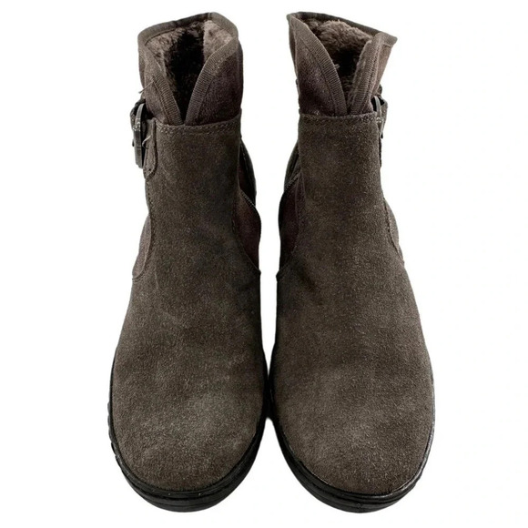 Baretraps womens ankle Omara booties size 8.5 gray suede faux fur wedge boots - Picture 2 of 11